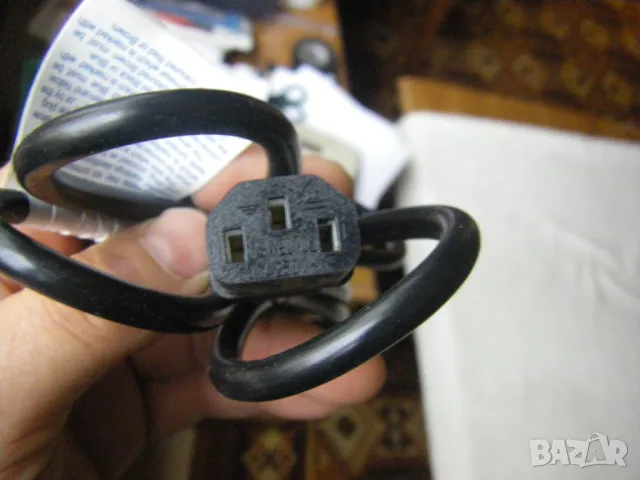 Качествен нов захранващ кабел с английски щепсел и вграден предпазител 5 Ампера, снимка 4 - Друга електроника - 47391954