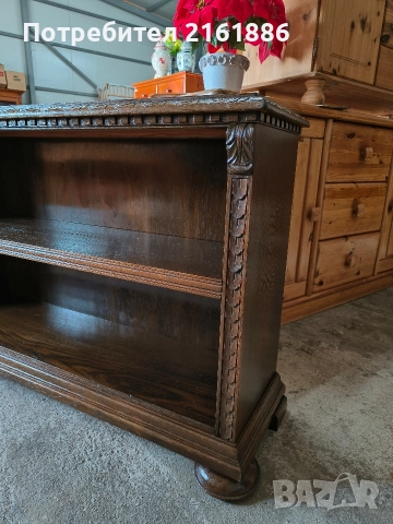 Дъбова библиотека с нежна дърворезба , снимка 2 - Секции и витрини - 52790907