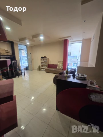 Търговско помещение под наем,Център, снимка 4 - Магазини - 50950177