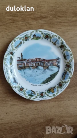 Красива порцеланова чиния от Флоренция Италия.