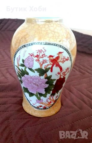 Порцеланова  ваза с флорални мотиви, снимка 2 - Други ценни предмети - 32926817