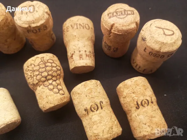 Коркови тапи за колекция, снимка 3 - Антикварни и старинни предмети - 50424847