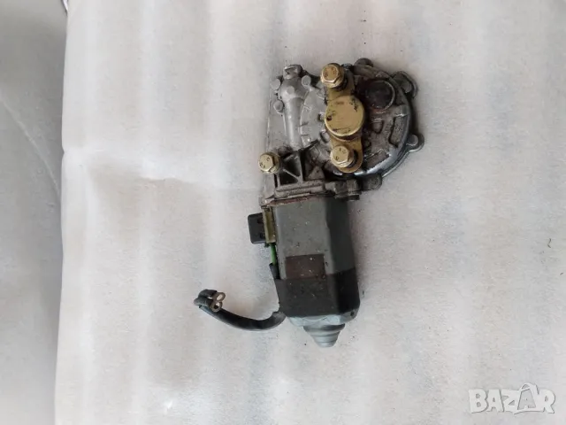 Части за Mercedes Е220 W124, снимка 15 - Части - 41471447