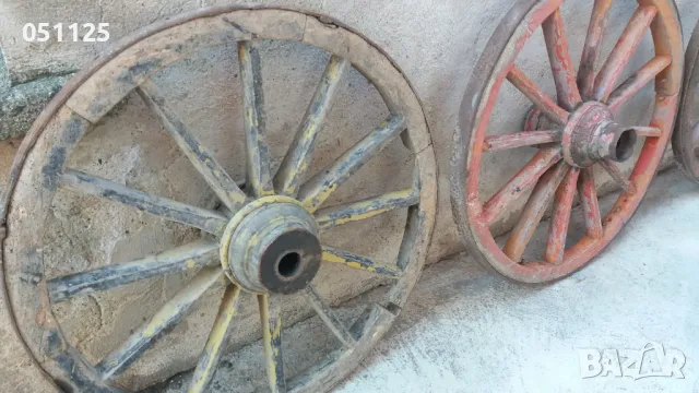 лот от две масивни колела от каруца, файтон, снимка 3 - Антикварни и старинни предмети - 48170642