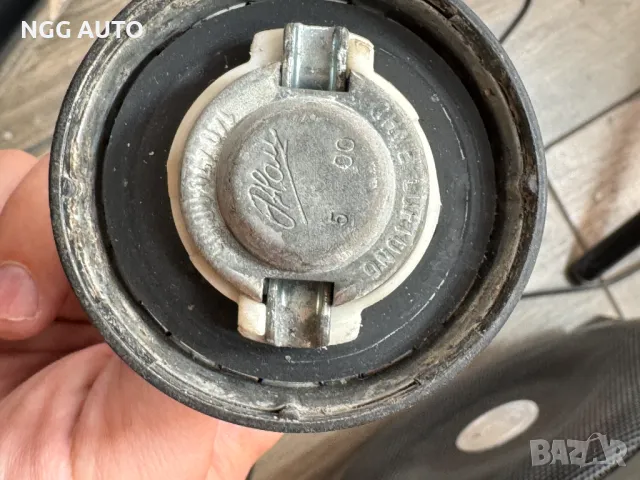 Оригинална Капачка за Резервоар за Мерцедес, Mercedes, снимка 4 - Части - 47933624