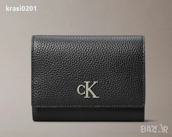 Оригинален портфейл на Calvin Klein, снимка 3 - Портфейли, портмонета - 53560259