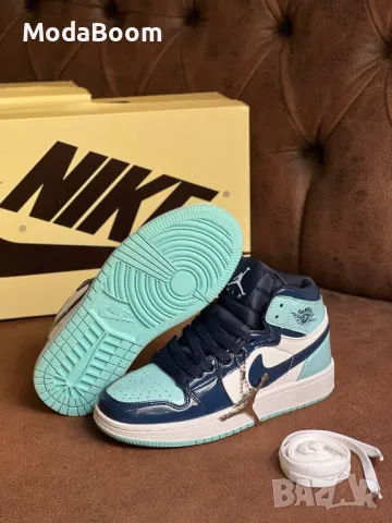 Nike Jordan дамски маратонки , снимка 2 - Маратонки - 48180428