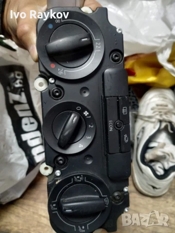 Панел климатик за VW Golf 5, снимка 3 - Части - 50998377