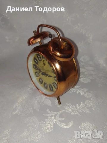 Стар Германски Механичен Будилник - Работи и Звъни с Камбани, снимка 4 - Антикварни и старинни предмети - 51429682