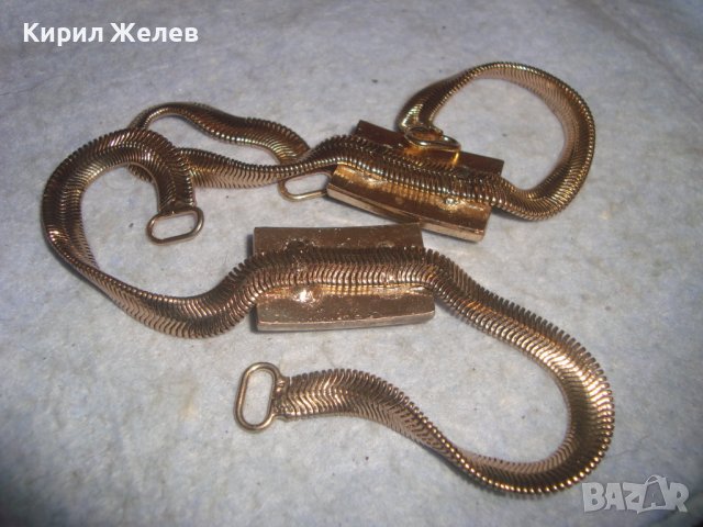 ДВЕ ПОЗЛАТЕНИ КРАСИВИ ВИНТИДЖ АРТ УКРАШЕНИЯ ГРИВНИ с ГОЛЕМИ ФАСЕТИРАНИ КРИСТАЛИ 30689, снимка 2 - Други - 37912733