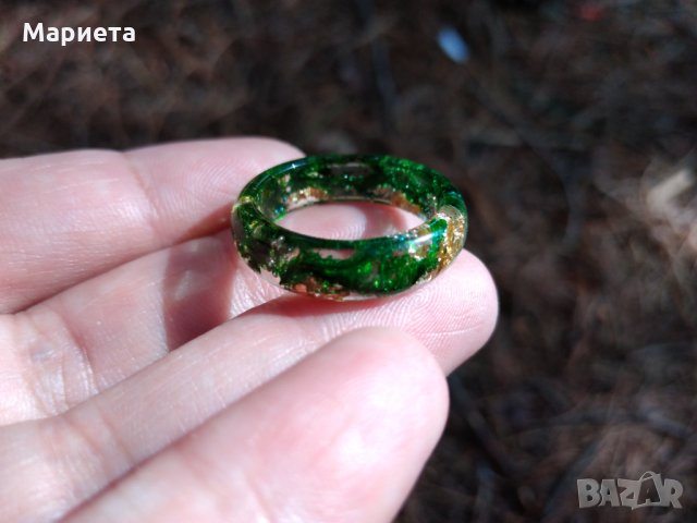 Пръстен от бижутерска смола, мъх и златен лист Бижута Ръчна Изработка , снимка 10 - Пръстени - 29073331