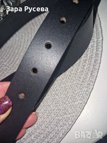 Prada естествена кожа кола, снимка 5 - Колани - 52751140