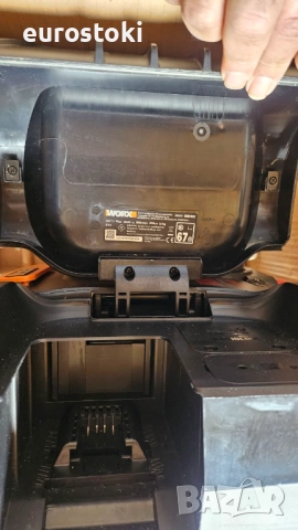 Косачка-робот WORX LANDROID WR130E 300 м2 и WORX Landroid M500 WR141E, снимка 8 - Градинска техника - 51840149