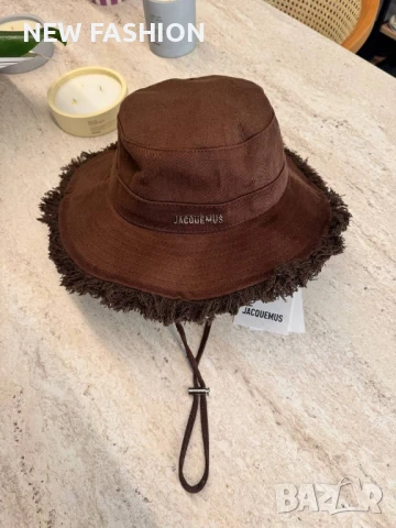 Дамски Шапки ✨LAQUEMUS