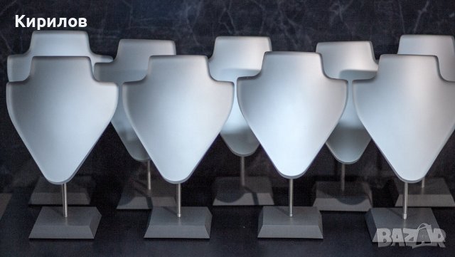 Поставка за бижута, бюст, стойка за колие, гердан, врат, дисплей, стъкло, плексиглас, снимка 5 - Други - 43462225