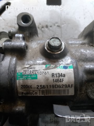 Компресор климатик за Форд Фиеста, снимка 4 - Части - 28506405