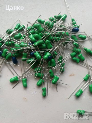 Продавам Кондензатор , танталов -  4,7MF/25V , снимка 3 - Друга електроника - 36685200