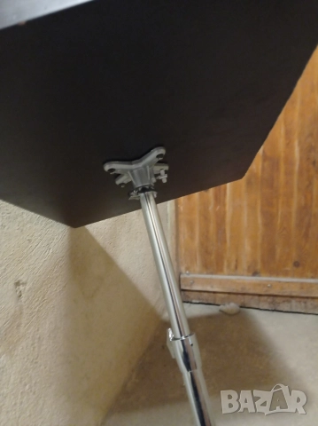 маса за перкусионни инструменти и други сценични атрибути, диджей,лаптоп и т.н., снимка 3 - Ударни инструменти - 52722305