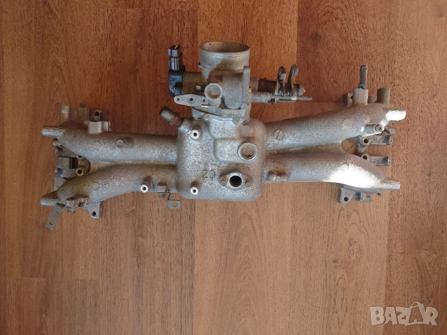 всмукателен колектор subaru impreza I 