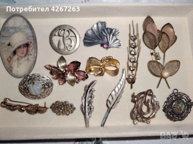 Ретро бижута - брошки, висулка
