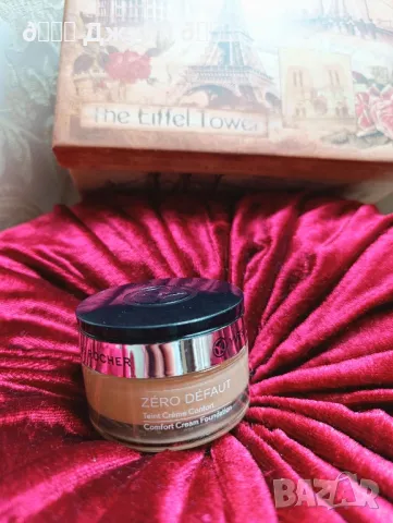 Минерален фон дьо тен Yves Rocher *beige, снимка 6 - Декоративна козметика - 50388379