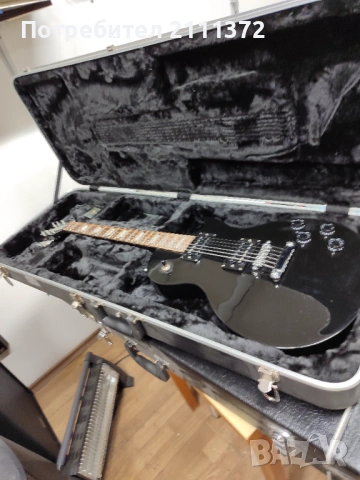 китара модел лес пол с куфар, снимка 5 - Китари - 53025271