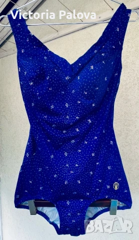 Красив скъп  бански  TRIUMPH DIAMANT Германия, снимка 4 - Бански костюми - 51229149