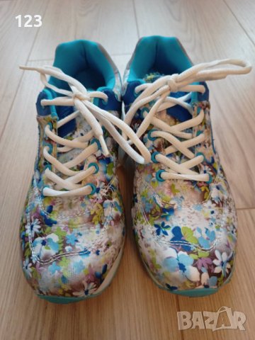 Маратонки 37 номер, на цветя