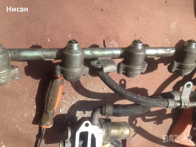 Горивна рейка с дюзи за NISSAN PRIMERA