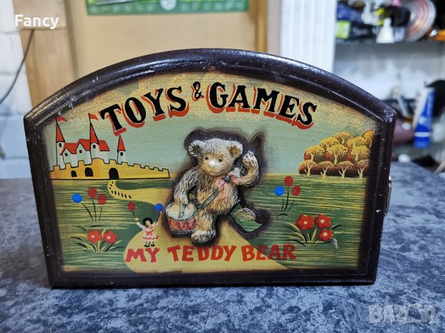 Стара кутия за ключове Toys end Games , снимка 4 - Антикварни и старинни предмети - 43172442