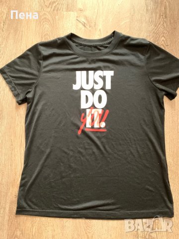 Оригинална “NIKE”; размер M, снимка 2 - Тениски - 37596615