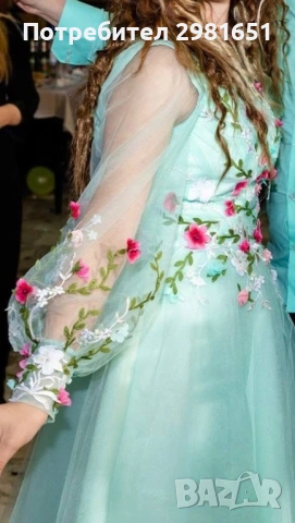 Рокля с 3 д цветя, снимка 5 - Рокли - 53143723