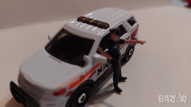 Фигурка полицай в мащаб 1-64 , снимка 2 - Колекции - 52770235