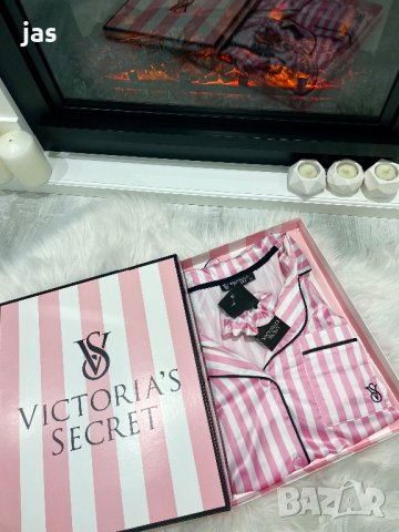 Сатенена нощница Victoria’s Secret