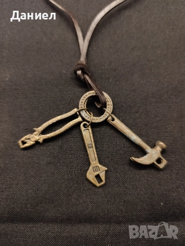 Интересен гердан с амулети, снимка 2 - Антикварни и старинни предмети - 52346433