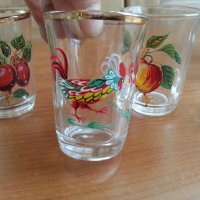 Стъклени чаши чашки , снимка 4 - Антикварни и старинни предмети - 37685635
