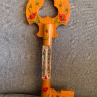 Интересен голям стар дървен термометър-ключ(декорация), снимка 3 - Декорация за дома - 43982254