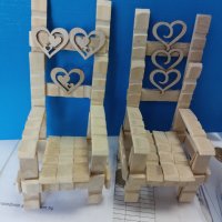 Дървени столчета с декорация букетчета от скандинавски мъх , снимка 5 - Декорация за дома - 40844740