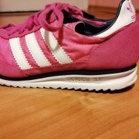 Спорни обувки Adidas, снимка 2 - Маратонки - 33340148