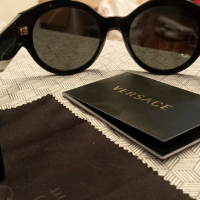 Оригинални слънчеви очила Versace , снимка 4 - Слънчеви и диоптрични очила - 44913095