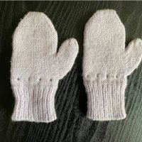 Детски лилави ръкавици, снимка 5 - Шапки, шалове и ръкавици - 38655628