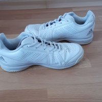 Дамски маратонки Adidas , снимка 2 - Маратонки - 37696987