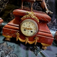 Антикварен френски каминен часовник и два свещника- бронз , снимка 3 - Стенни часовници - 40029676