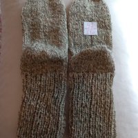 Ръчно плетени мъжки чорапи от вълна, размер 42, снимка 1 - Спортни дрехи, екипи - 43031518