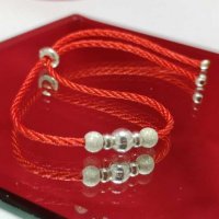 Дамска гривна от 925 сребърни елементи и червена корда, снимка 4 - Гривни - 28024763