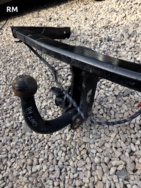 Теглич за ауди а4 седан 2003г, снимка 1