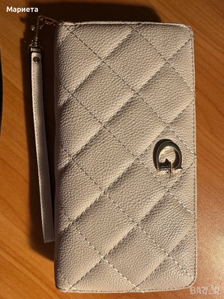 Дамско портмоне Guess, снимка 1