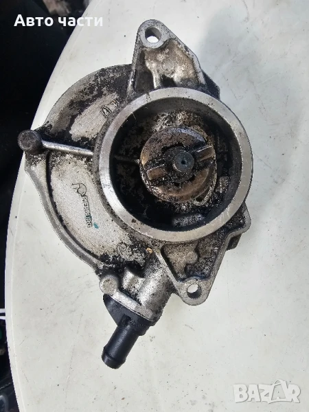 Вакуум помпа 7000130202 Pierburg 057146100l за Ауди А5 A8 4E Q5q7 Tou, снимка 1