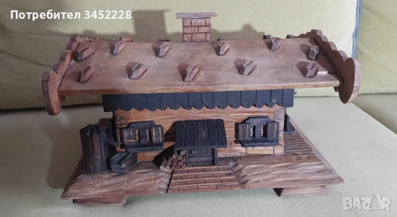 дърворезба къщичка кутия за ценители , снимка 1