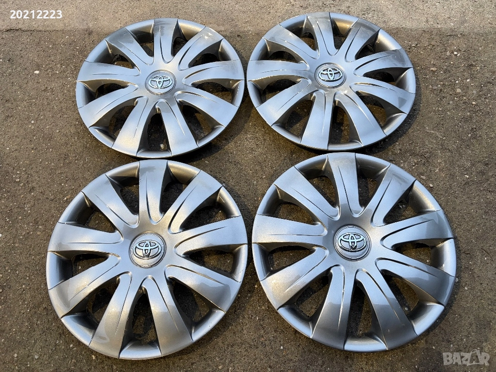 4 броя оригинални тасове за Toyota Yaris 15, снимка 1